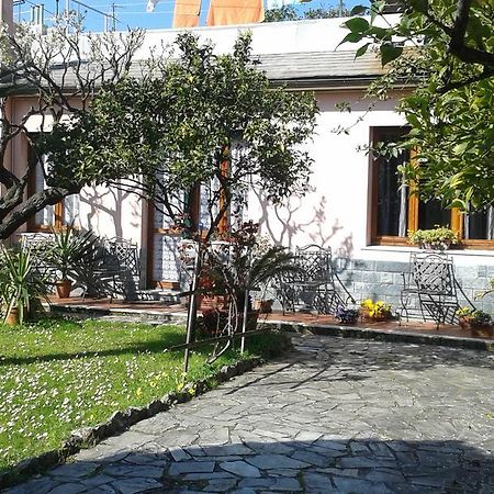 Casa Tra Il Verde E Il Blu Генуя Экстерьер фото