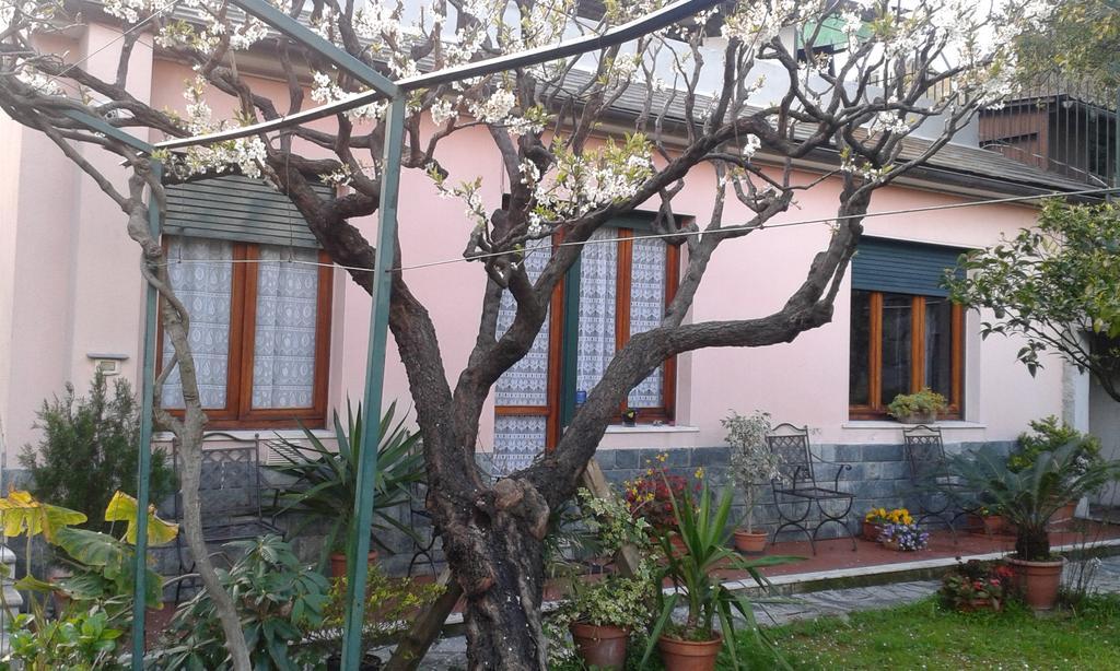 Casa Tra Il Verde E Il Blu Генуя Экстерьер фото